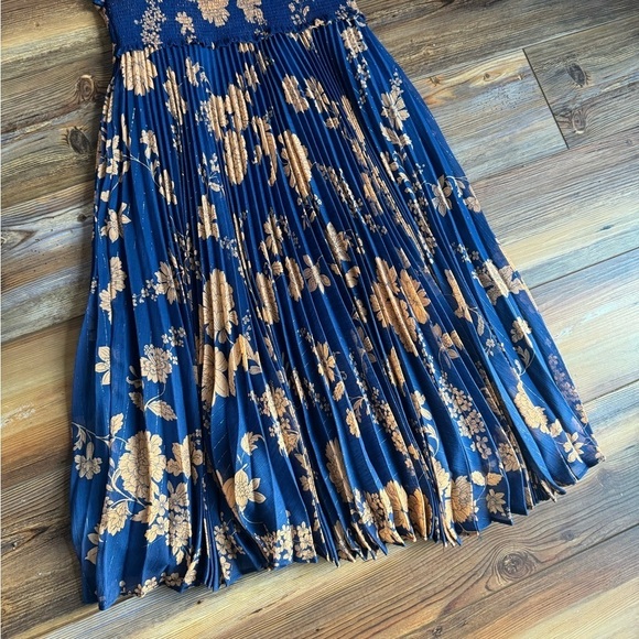 Nanette Lepore printed pleated sleeveless dress size 6 - Picture 8 of 13